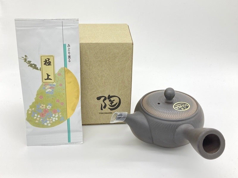 Tomokoさんコラボ　極上茶(50g)、常滑急須 黒吹ビリ(360ml) セット